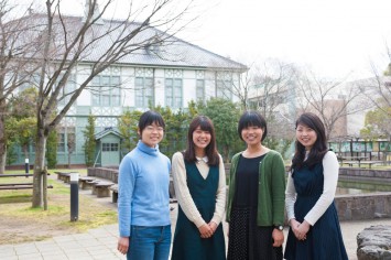 奈良の食プロジェクトのメンバー。左から藤田さん、西藤さん、長島さん、南さん